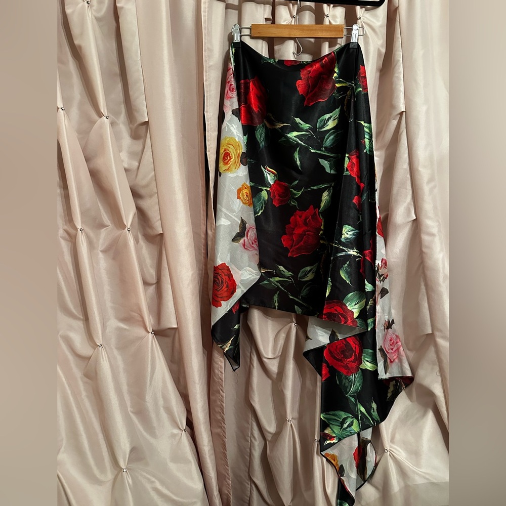 100% silk scarf Italy rose print reversible floral black white